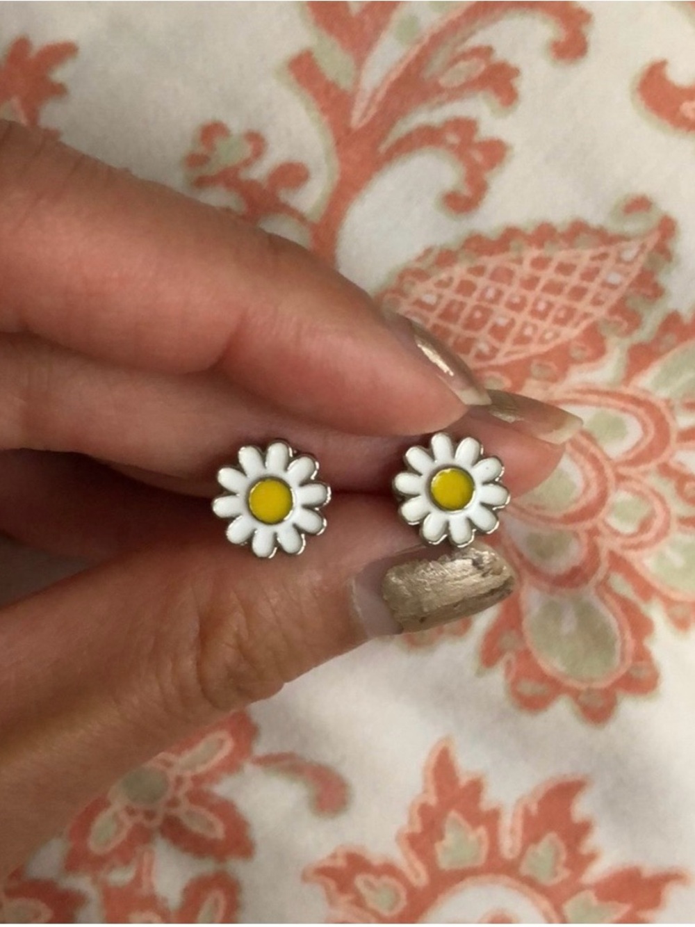 *Never worn* daisy stud earrings from Urban Outfitters